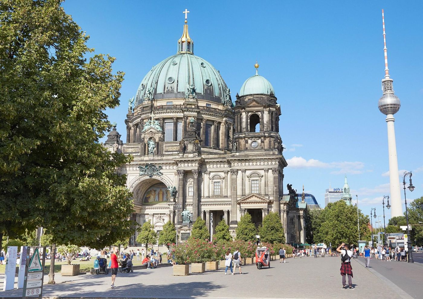 Derag-Livinghotel-Grosser-Kurfuerst-Sports-and-Entertainment-57