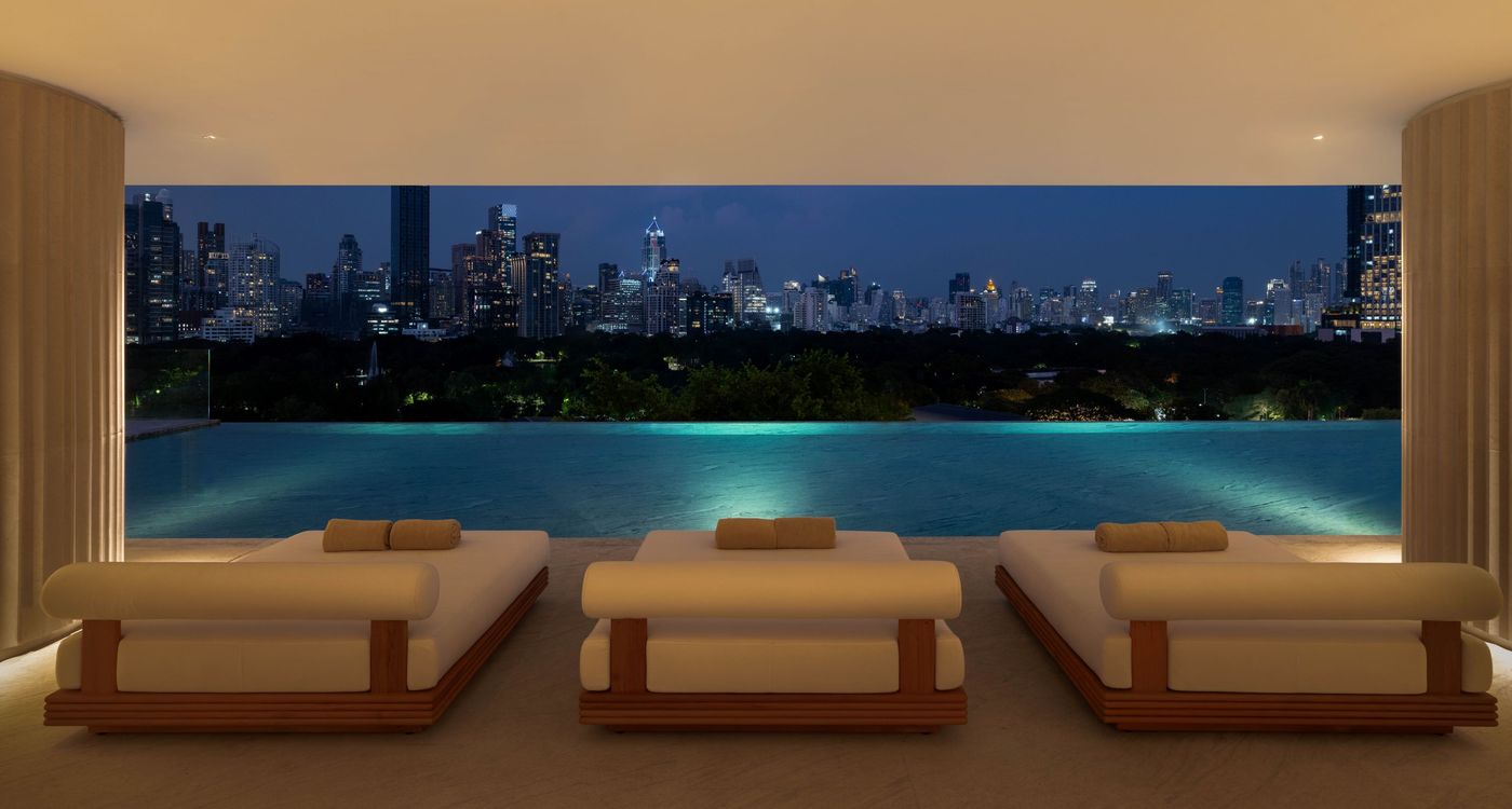 Dusit-Thani-Bangkok-Pool-26