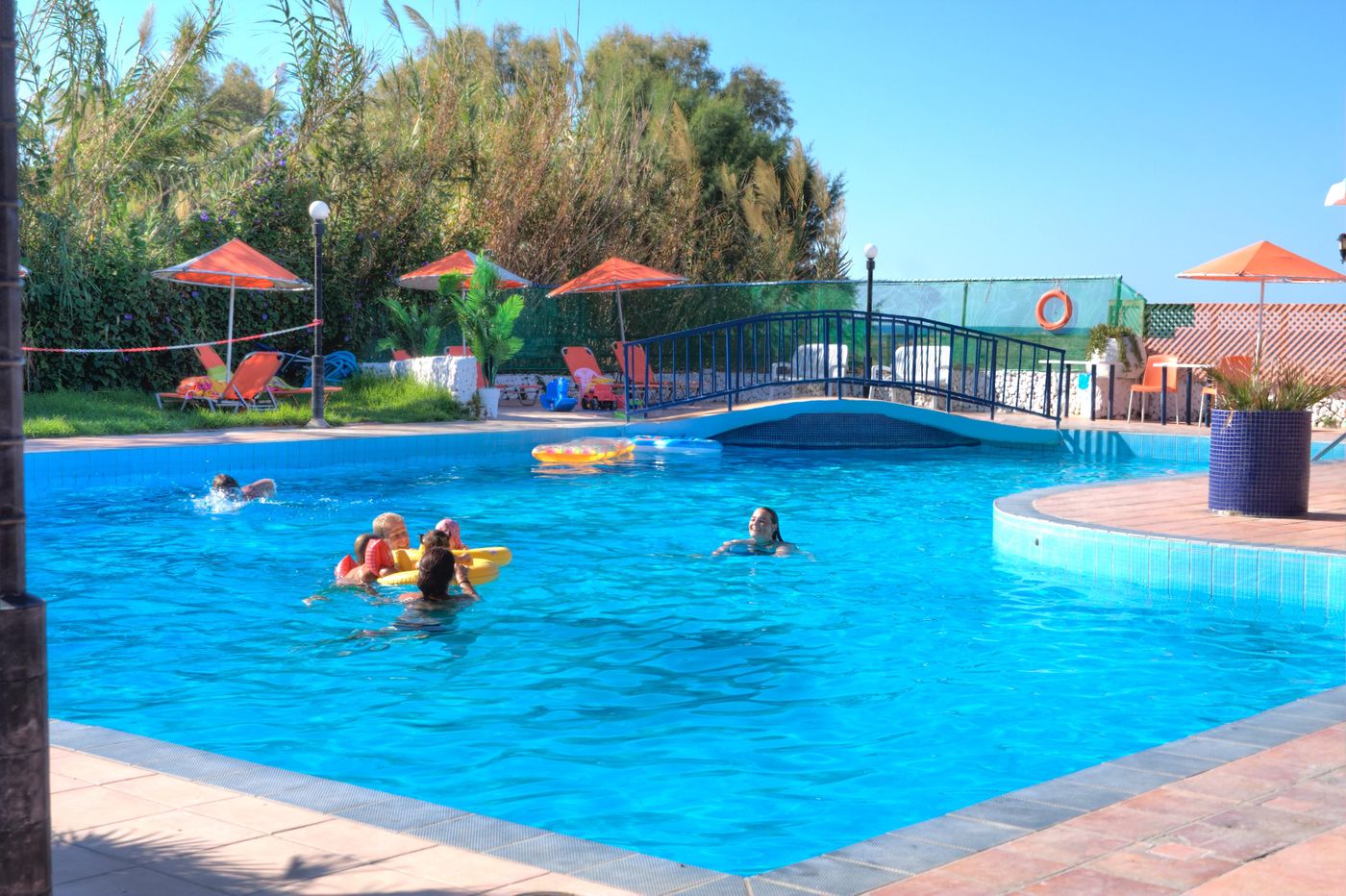 Trefon-Hotel-Apartments-Pool-5