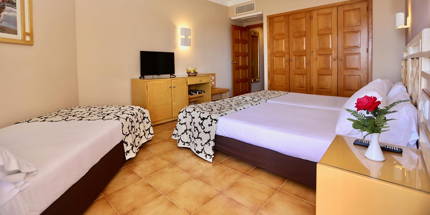 Hotel-Puerto-Palace-Room-34