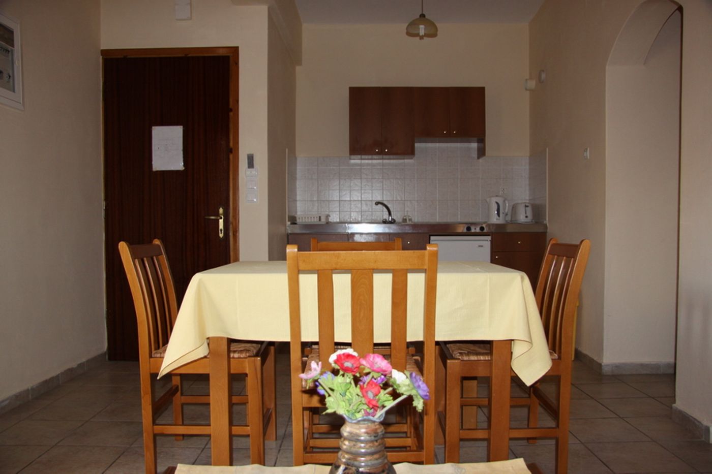 Argyro Studios and Apartments