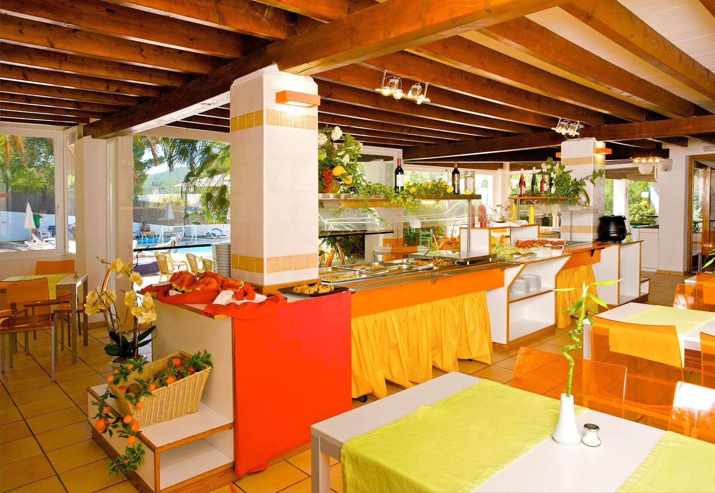 Complejos-San-Miguel-Park---Esmeralda-Mar-Restaurant-32