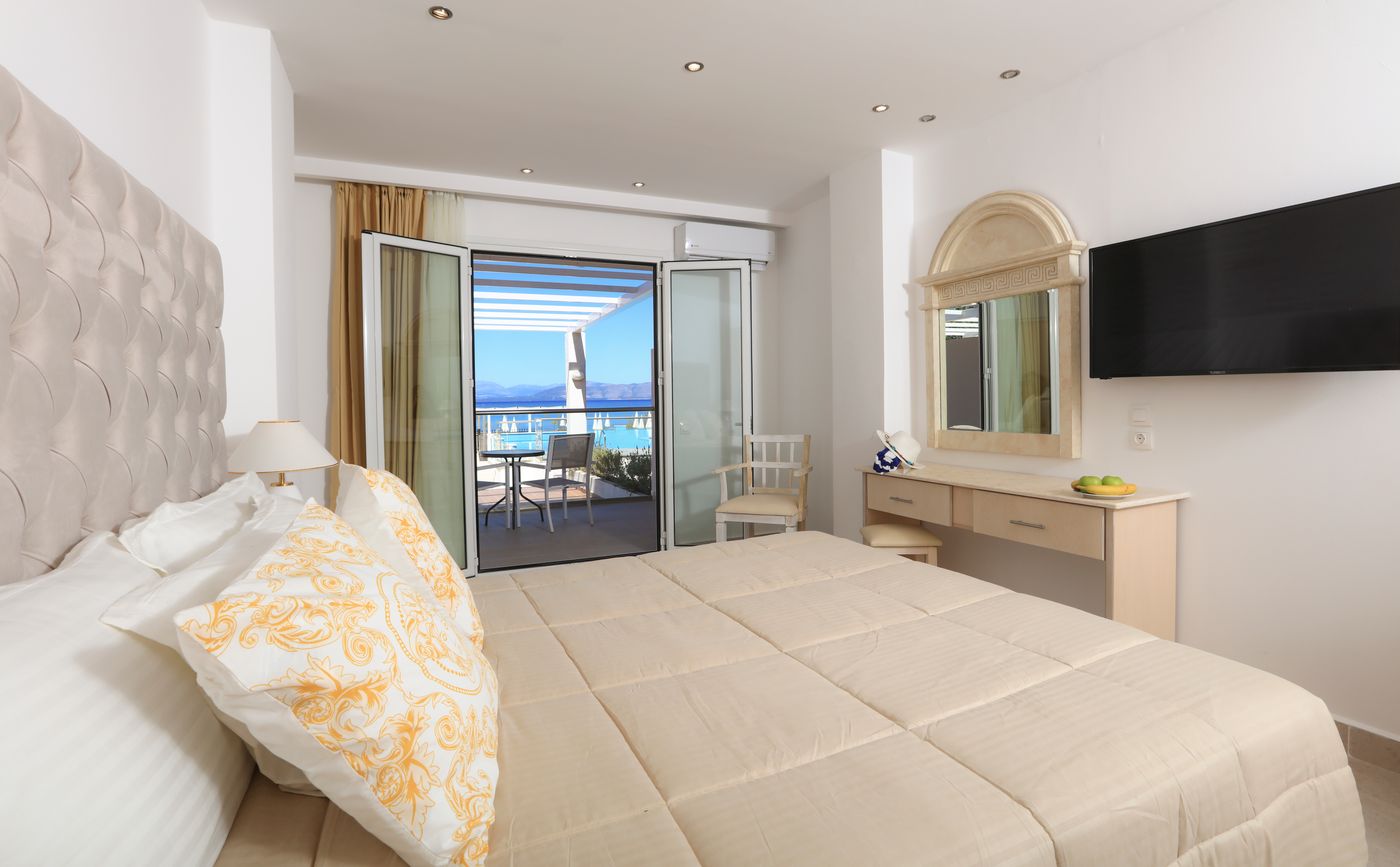  HOTEL CAVOMARINA Updated Rooms