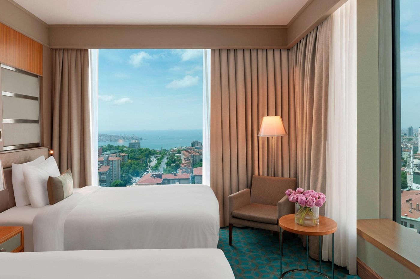 Renaissance Istanbul Bosphorus-Turkey-ISTANBUL-Room-9