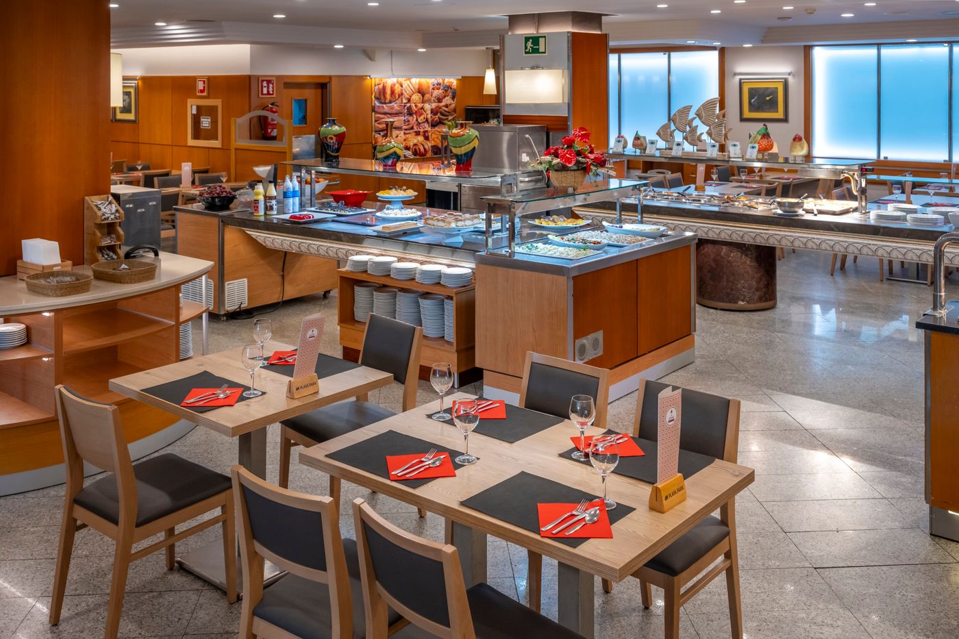 4R-Playa-Park-Restaurant-44