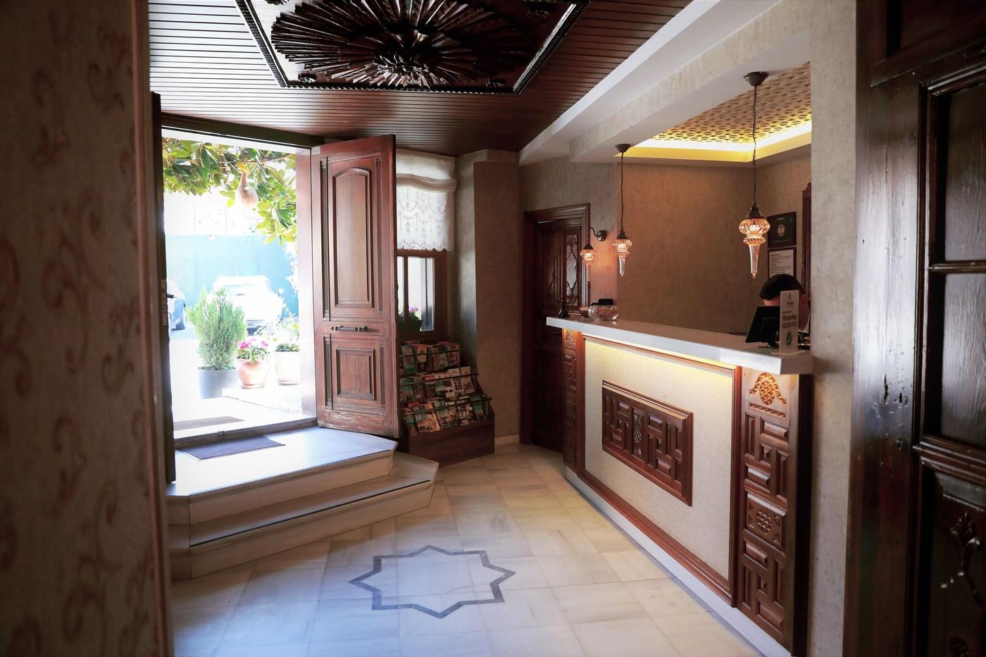 Yusufpasa-Konagi-Special-Class-Lobby-27