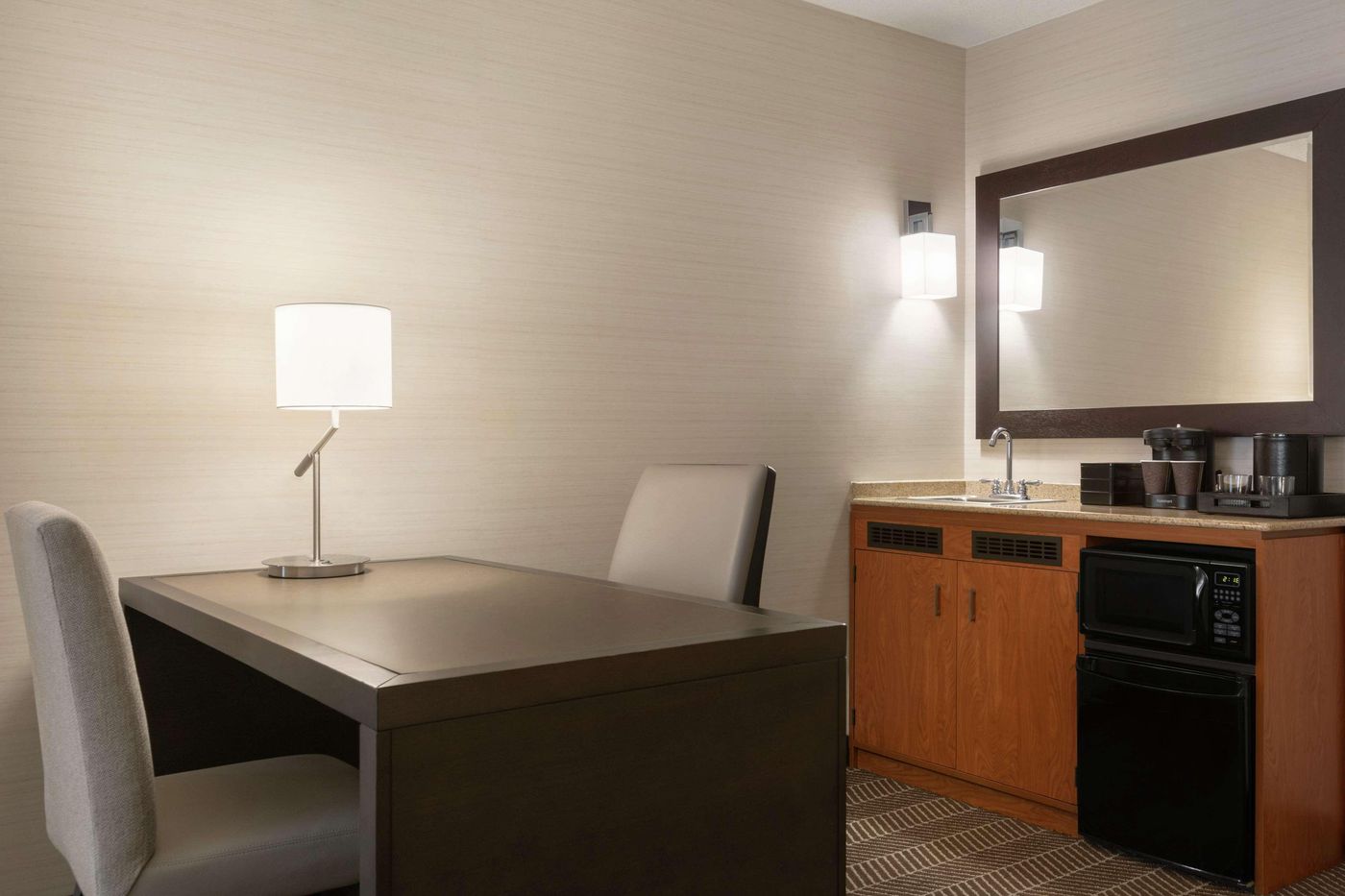Embassy-Suites-Boston-Logan-Airport-Room-22
