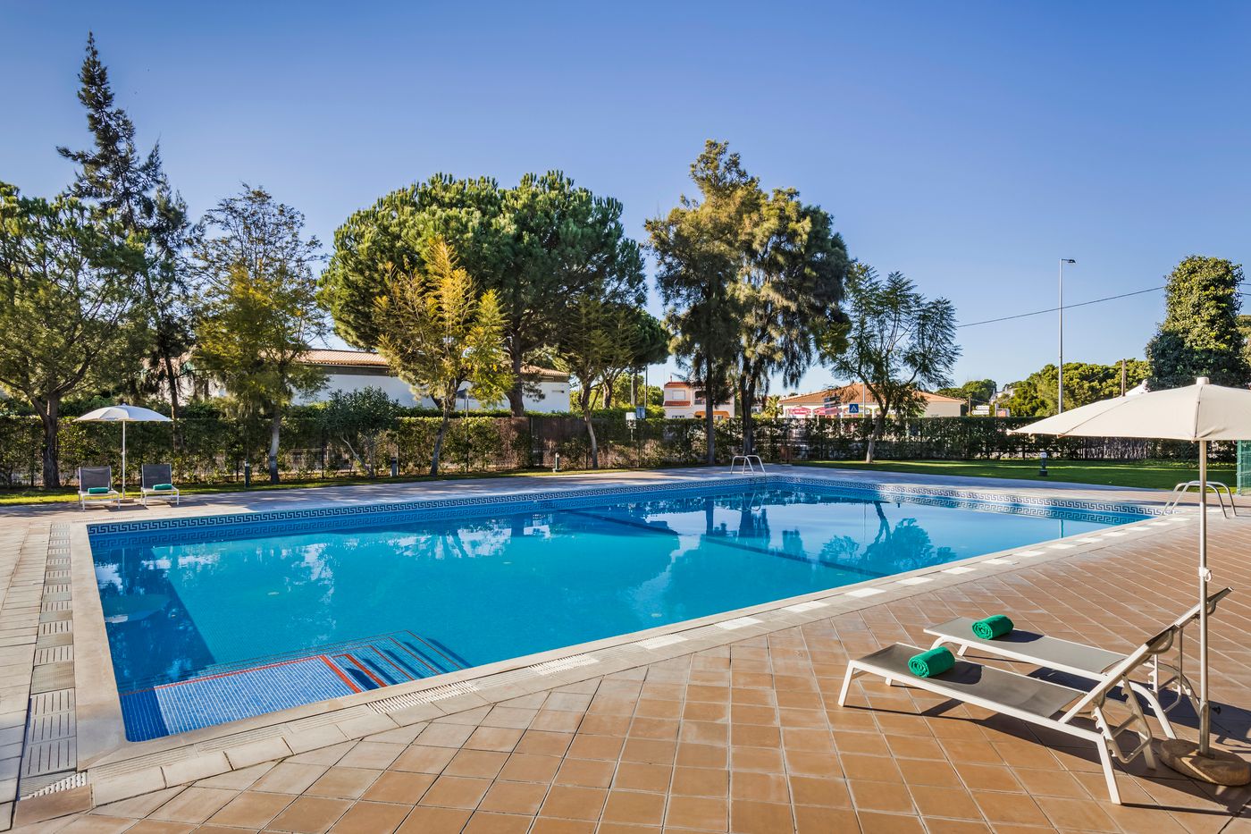 The-Patio-Suite-Hotel-Pool-6