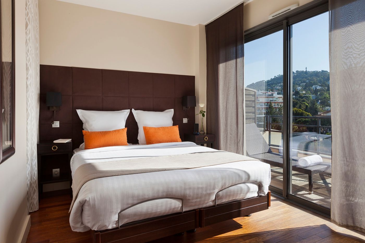 Neho-Suites-Cannes-Croisette-Room-33