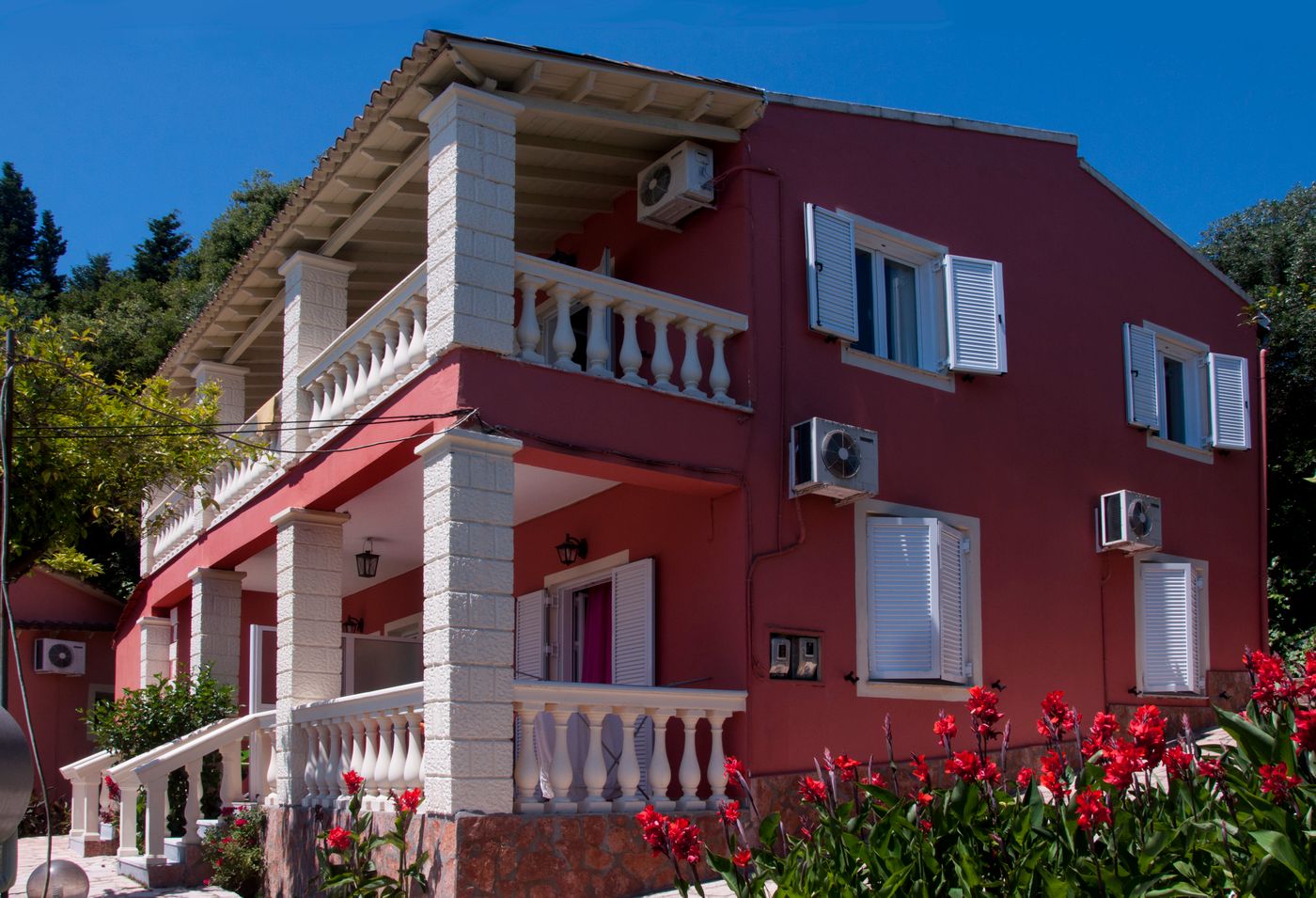 Fouxia-Apartments-and-Studios-Terrace-17