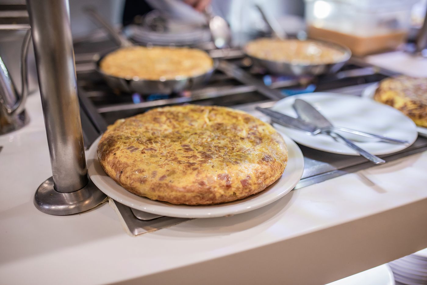 Servatur-Waikiki-Restaurant-57