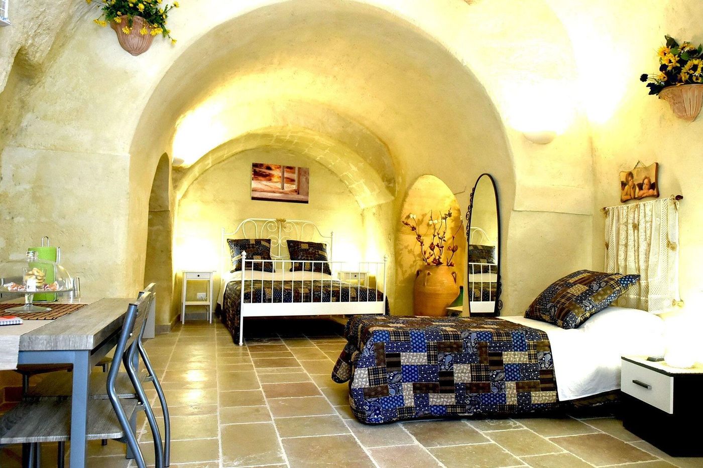 Hoplites-Italy-MATERA-Room-5