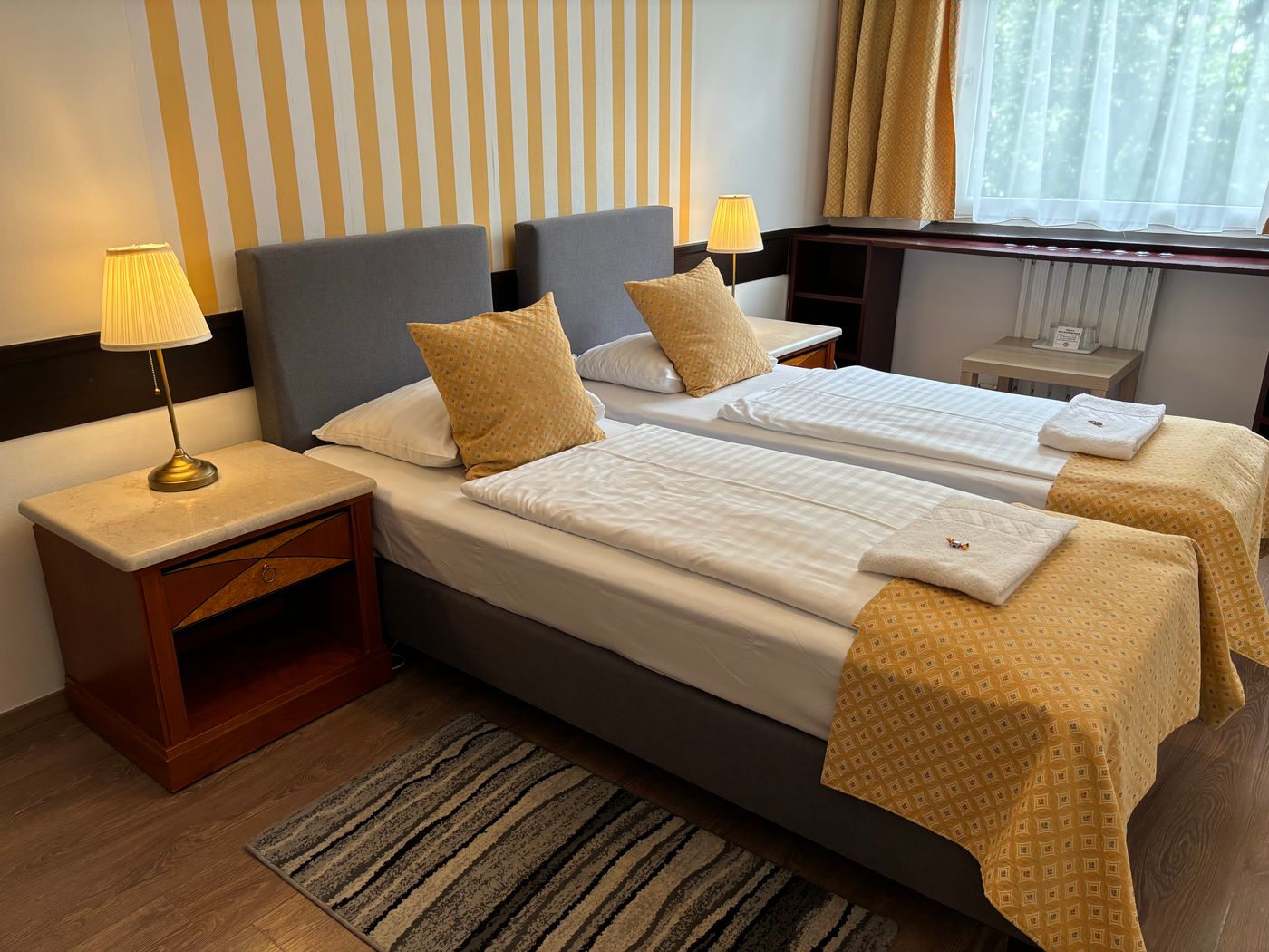 Gloria-Budapest-City-Center-Room-3