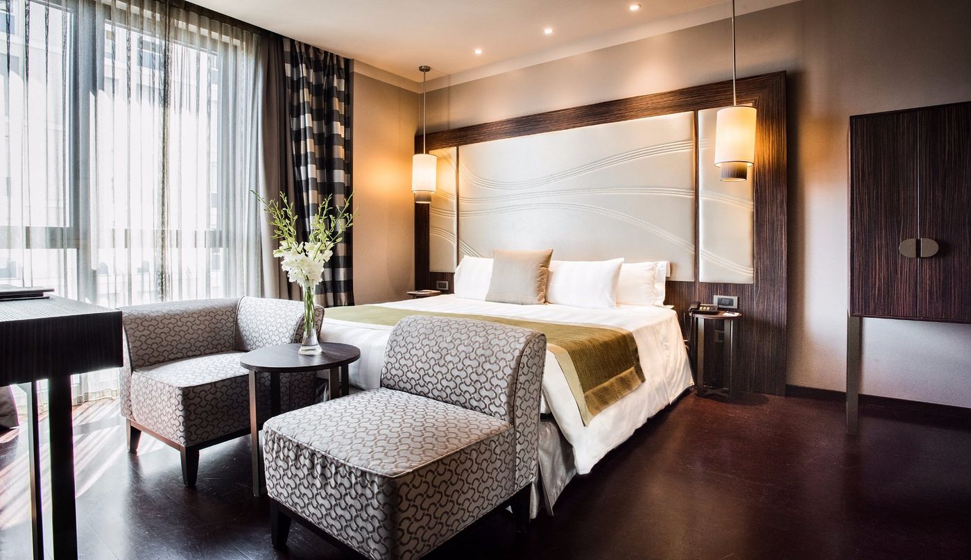 Uptown-Palace-Room-11