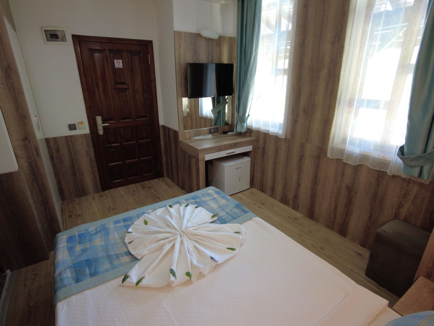 Oscar-Boutique-Hotel-Room-36