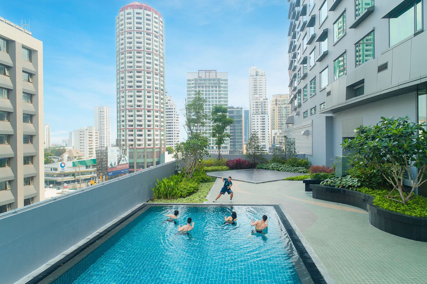 Hotel-Nikko-Bangkok-Pool-65