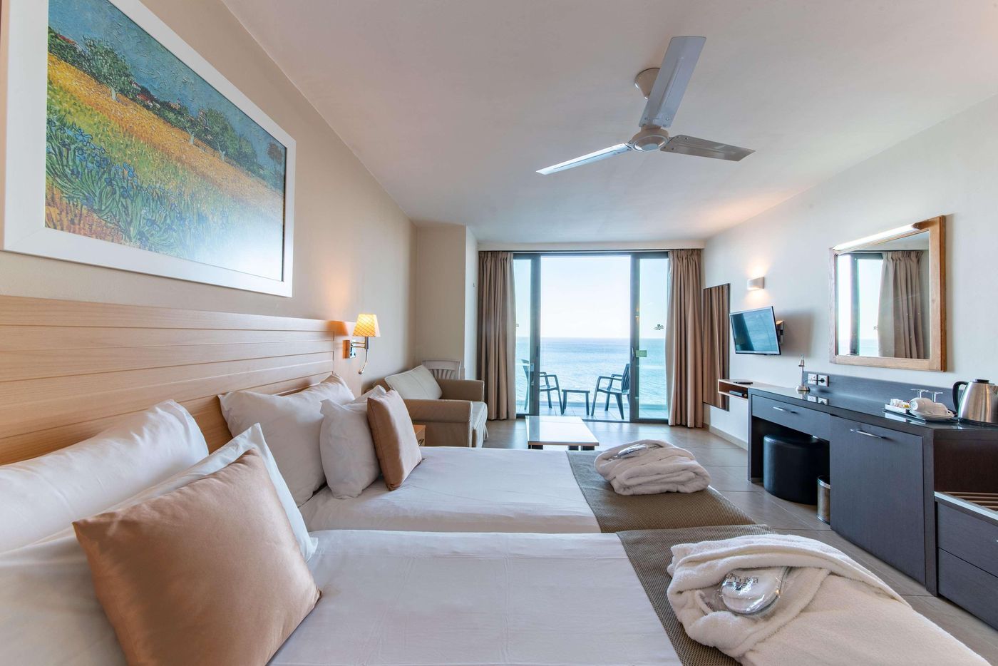 Preluna-Hotel---Spa-Room-12