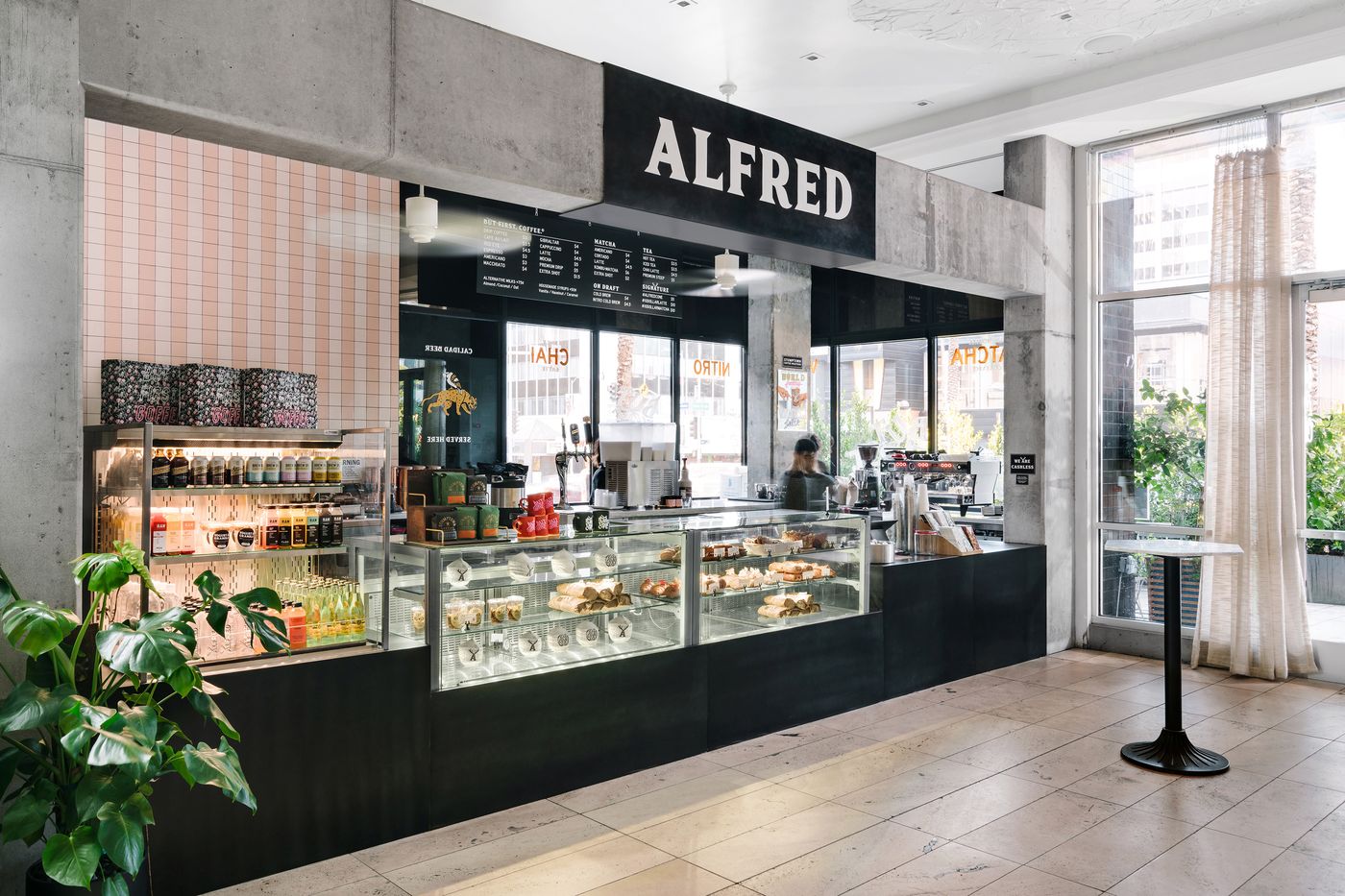 The-Line---Los-Angeles-Lobby-32