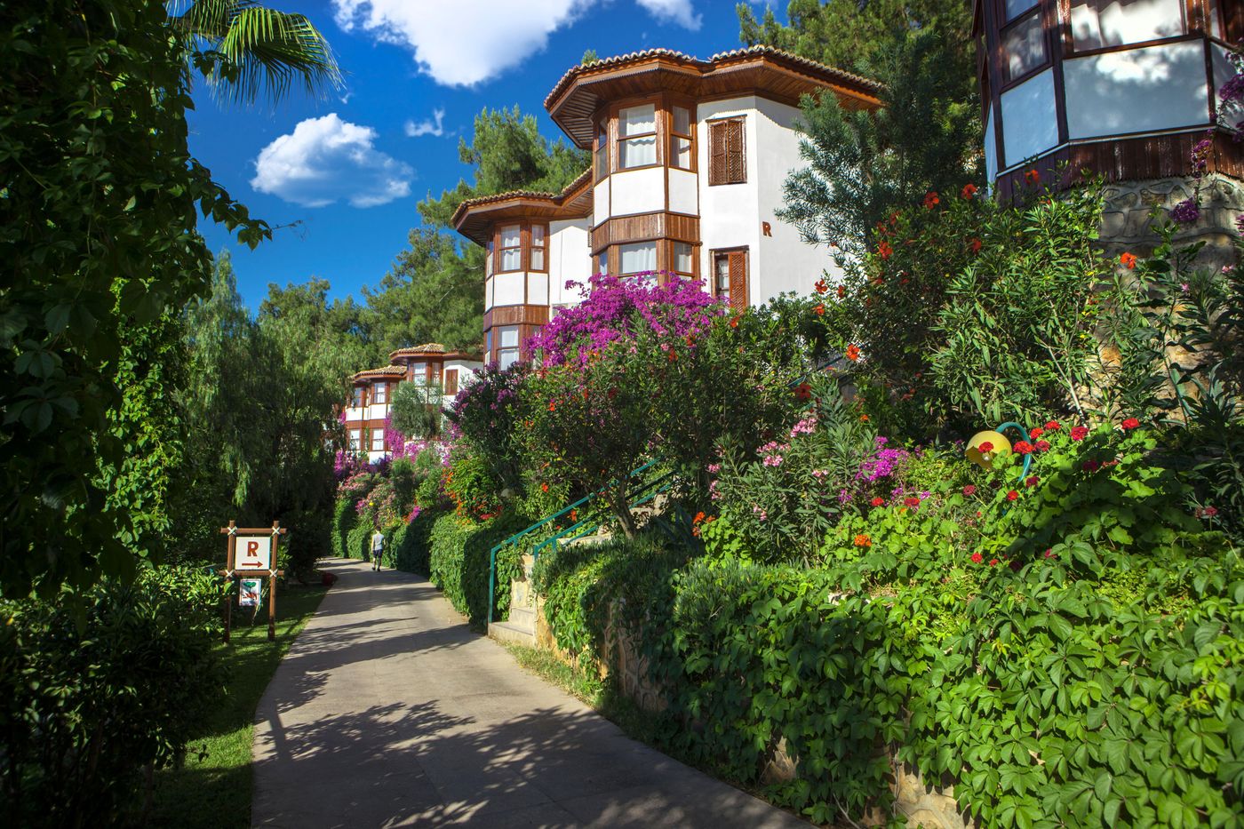 Club-and-Hotel-Letoonia-General-view-8