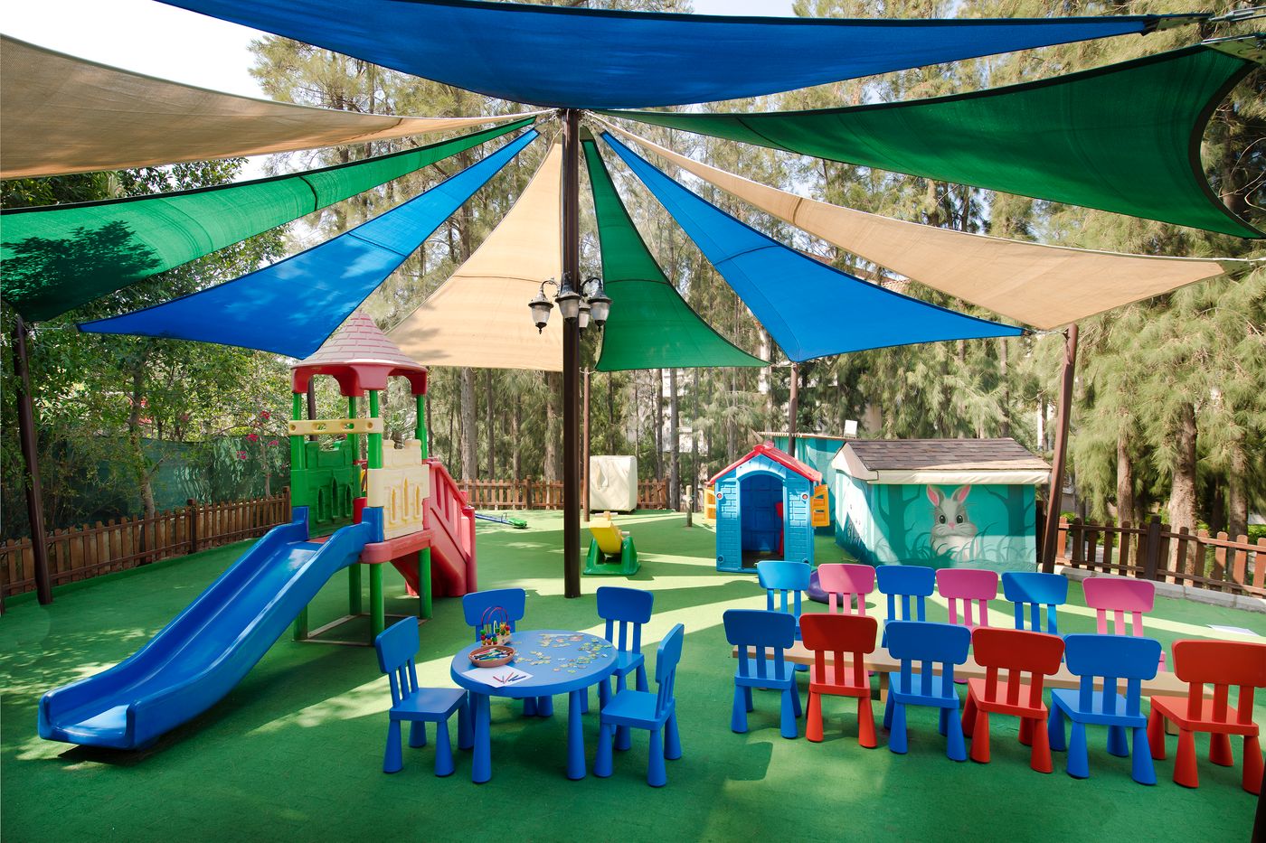 Quatro Famıly Club Dem