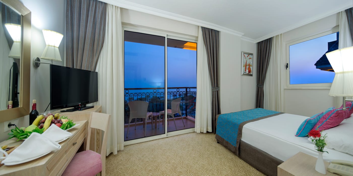 Crystal Family Resort