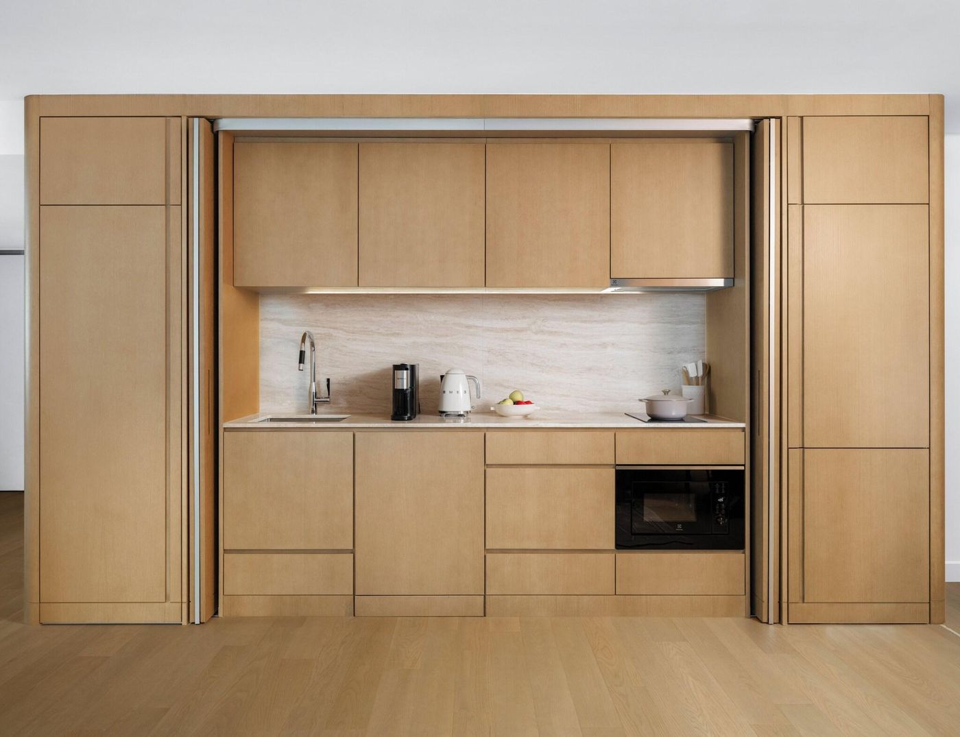 Lanson-Place-Causeway-Bay--Hong-Kong-Room-5