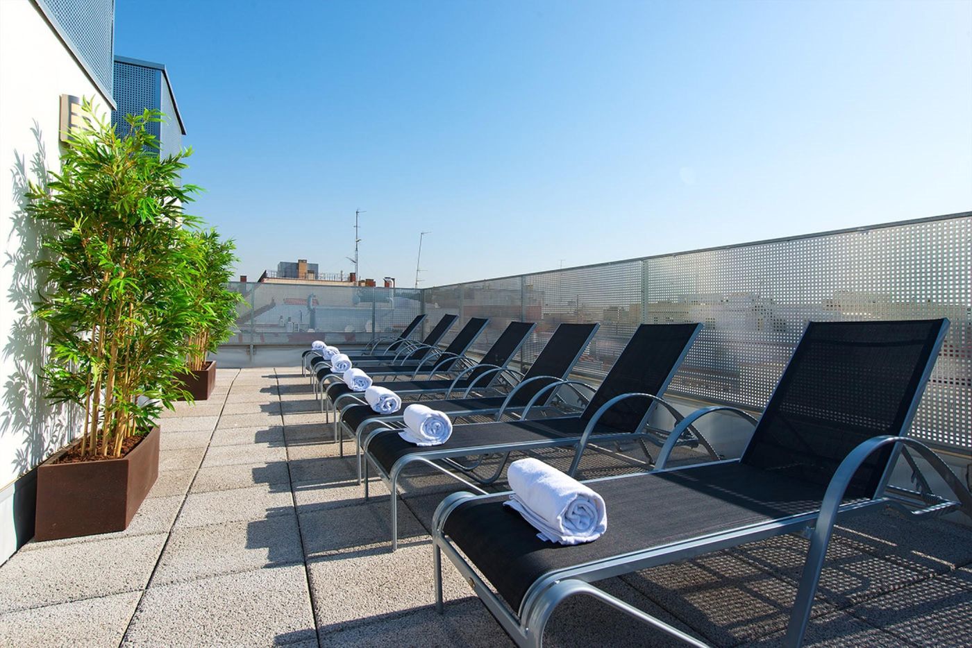 NeoMagna-Madrid-Terrace-1