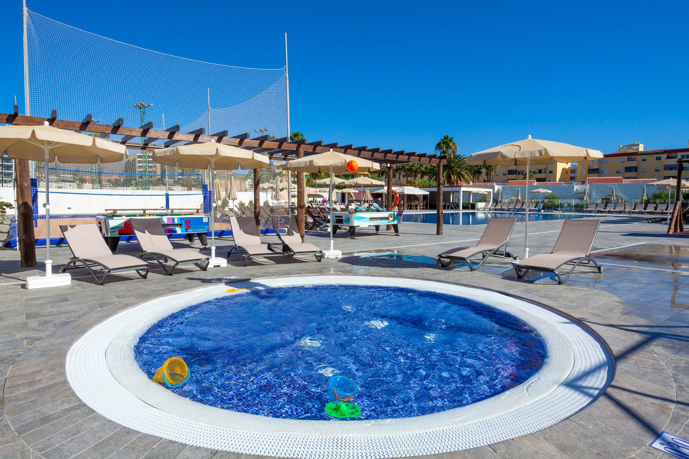 29.07.25 Sol Barbacan 1