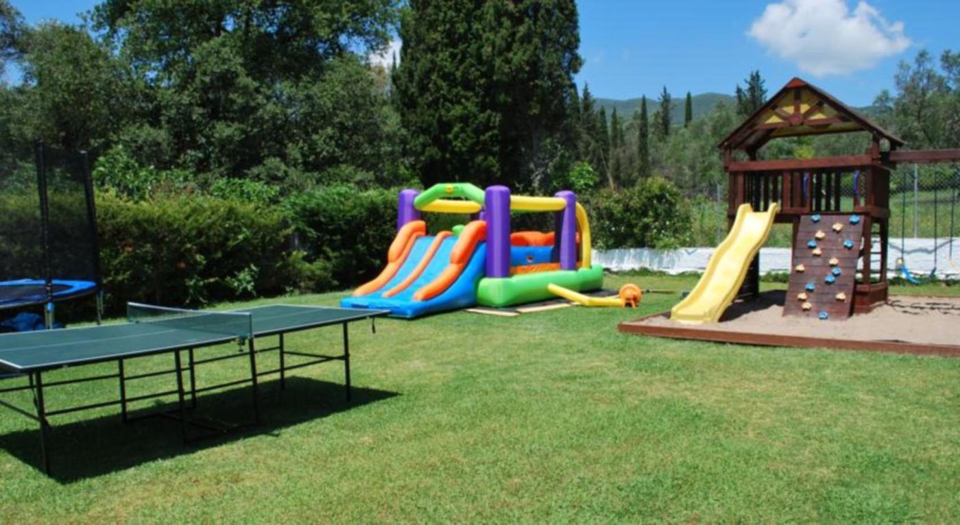 Dominoes-Aparthotel-Sports-and-Entertainment-34