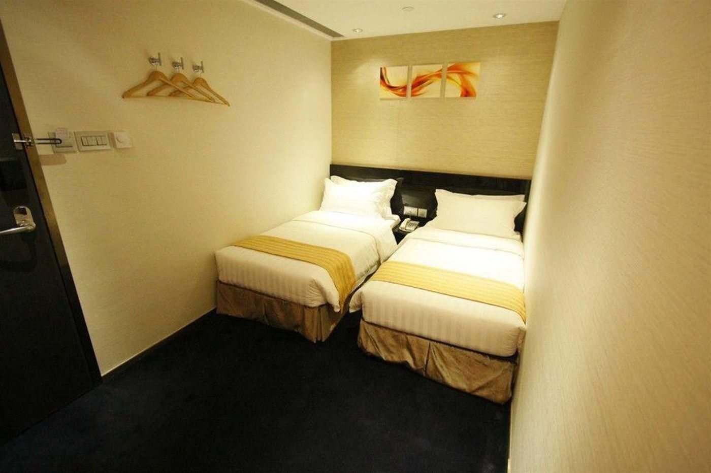 Noble-Park-Hotel-General-view-12