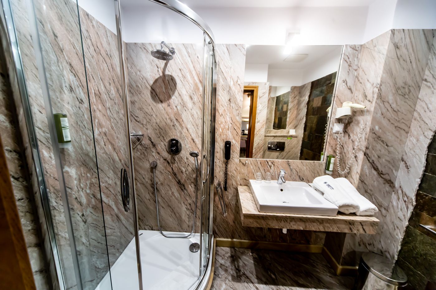 Hotel-Rubinstein-Room-31