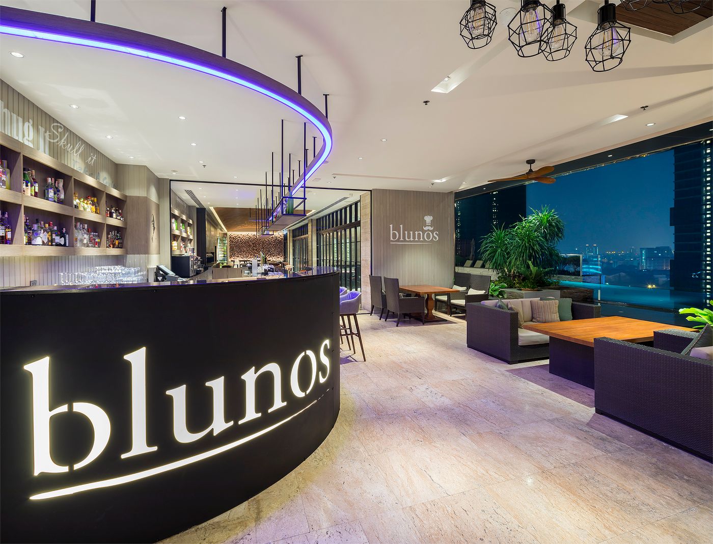 Eastin-Grand-Hotel-Sathorn-Bangkok-Restaurant-12