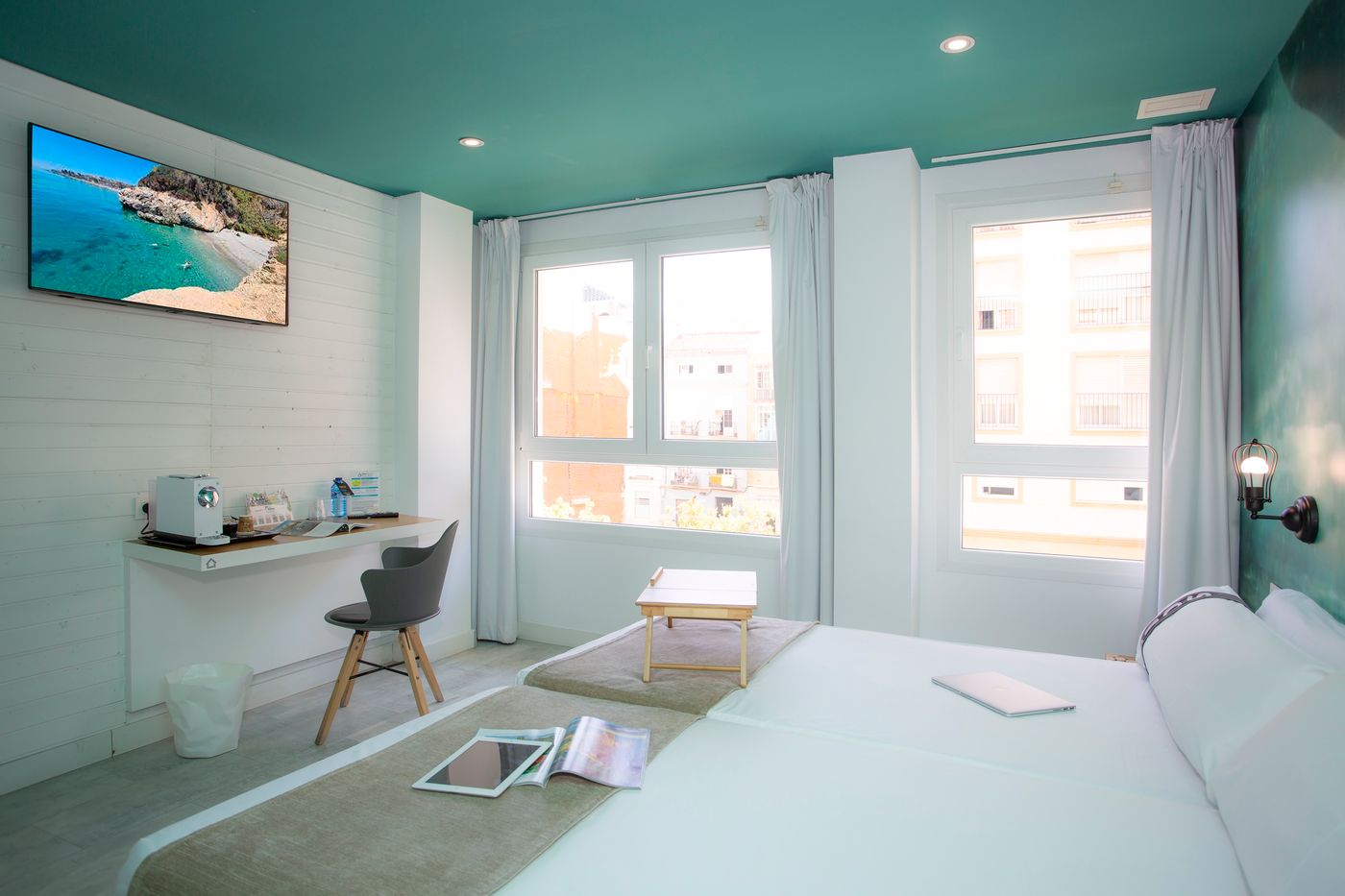 Casual-del-Mar-Malaga-Room-4