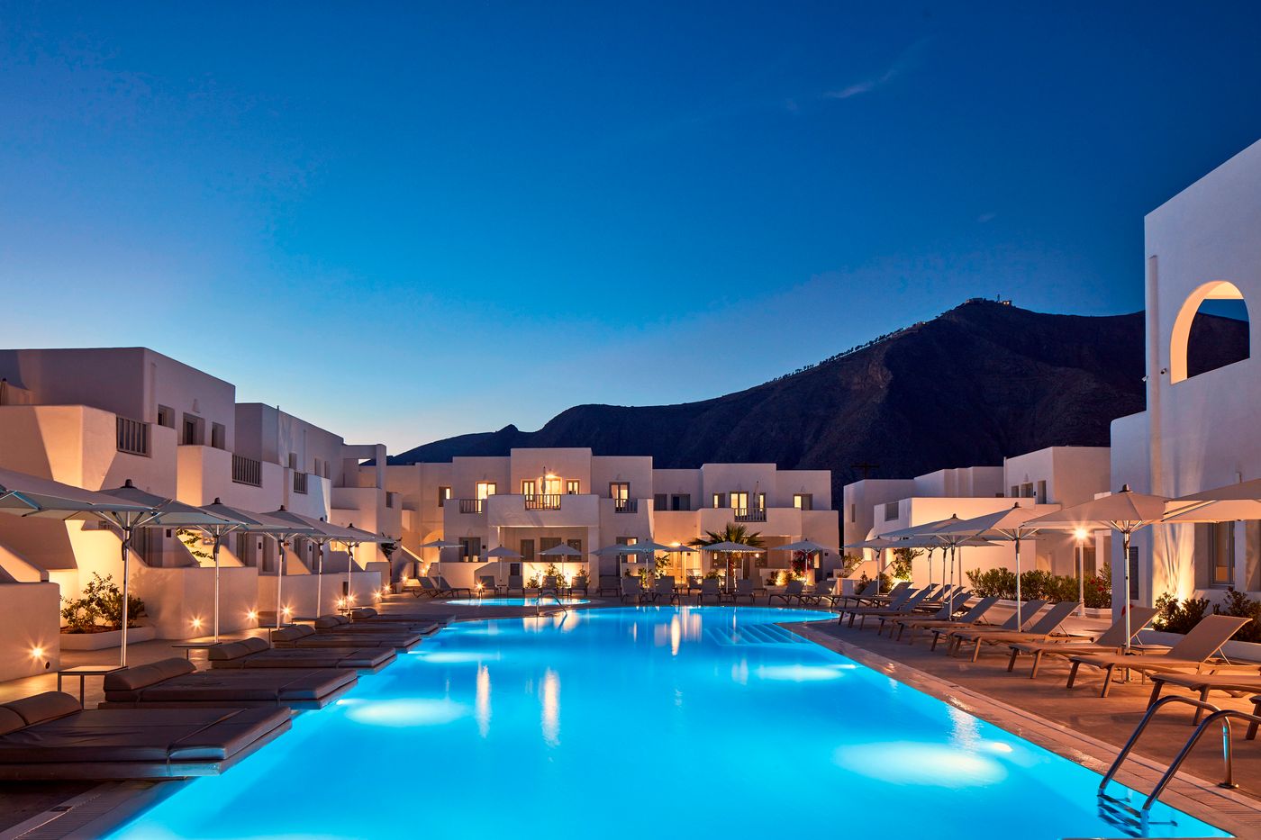 Aqua-Blue-Hotel-General-view-1