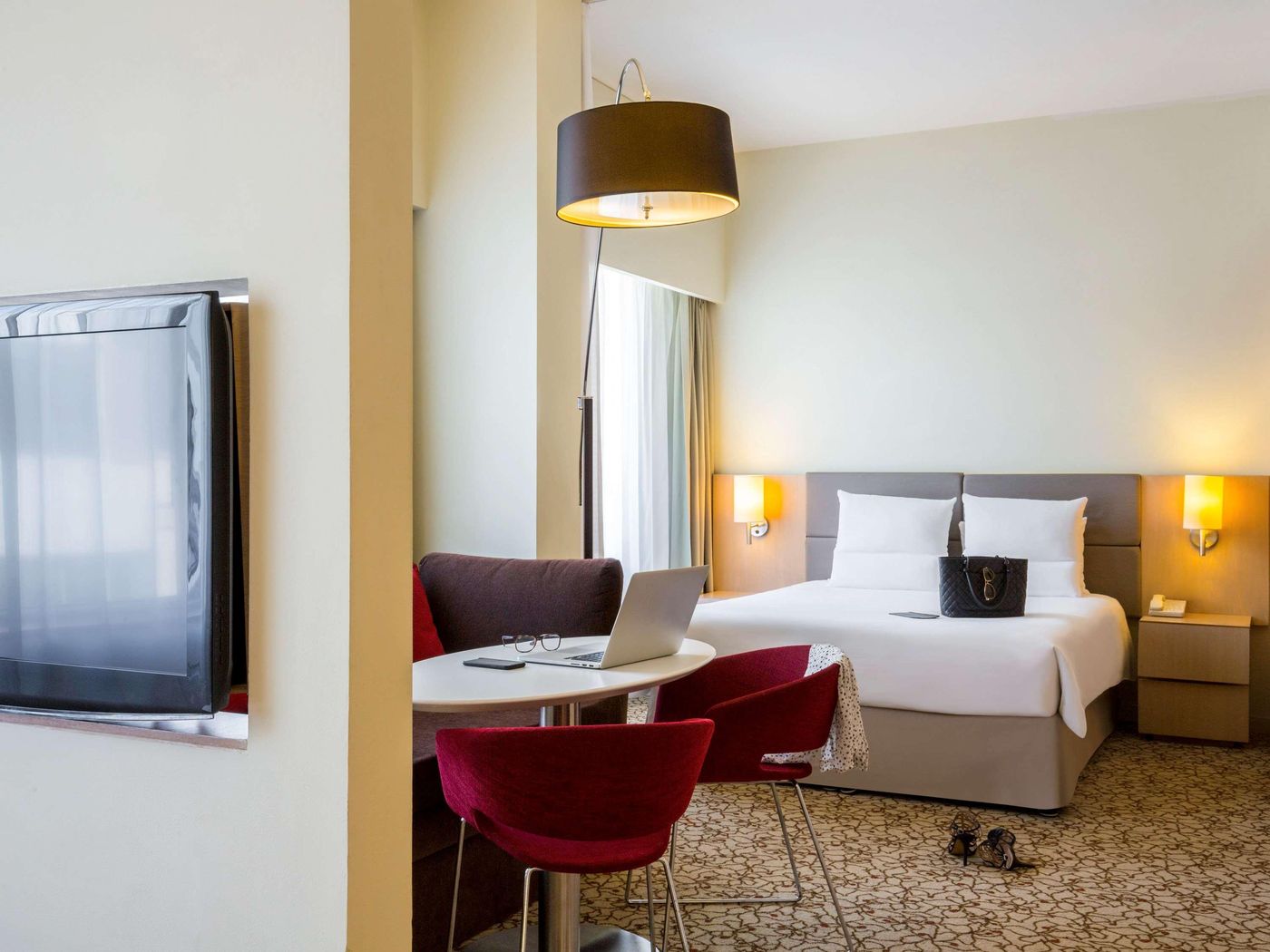 Novotel-Suites-Mall-Avenue-Dubai-Room-13