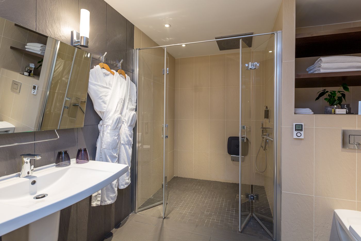 Hotel-Barriere-Le-Gray-d-Albion-Room-38