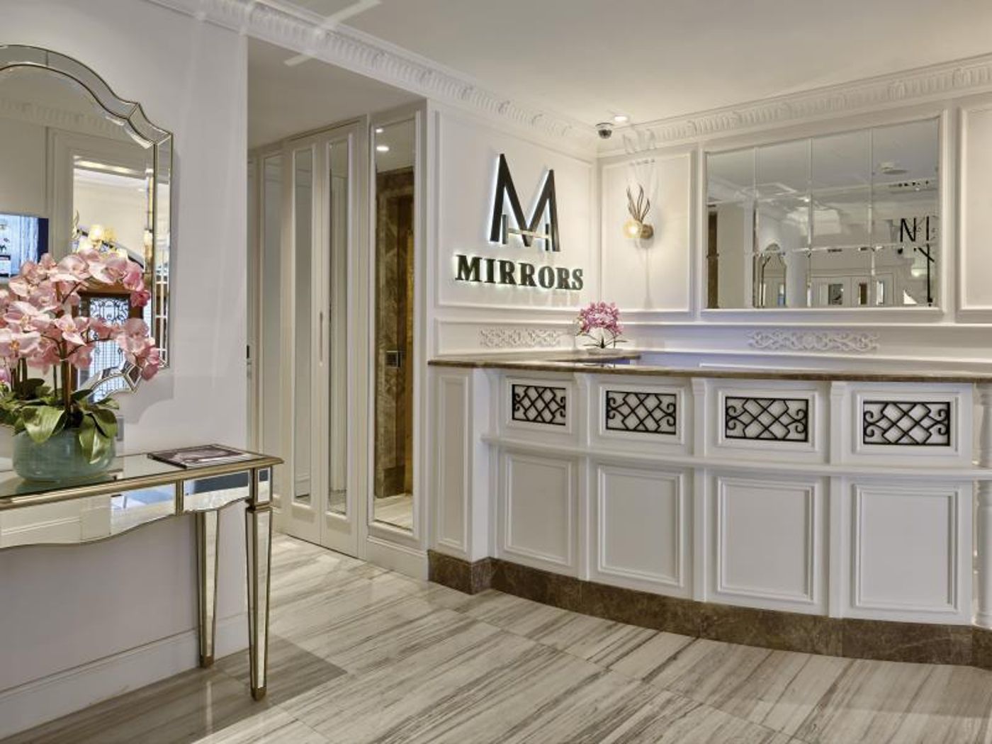 Mirrors-Hotel-Taksim-Lobby-7