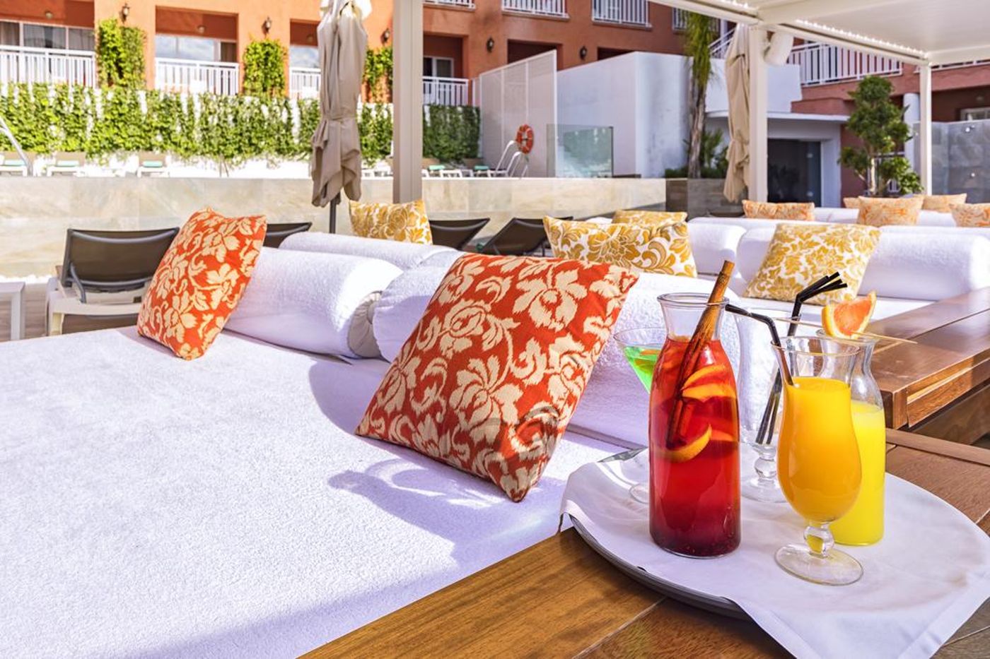 Hotel-Fenix-Torremolinos---Adults-Only-Recommended-Pool-23