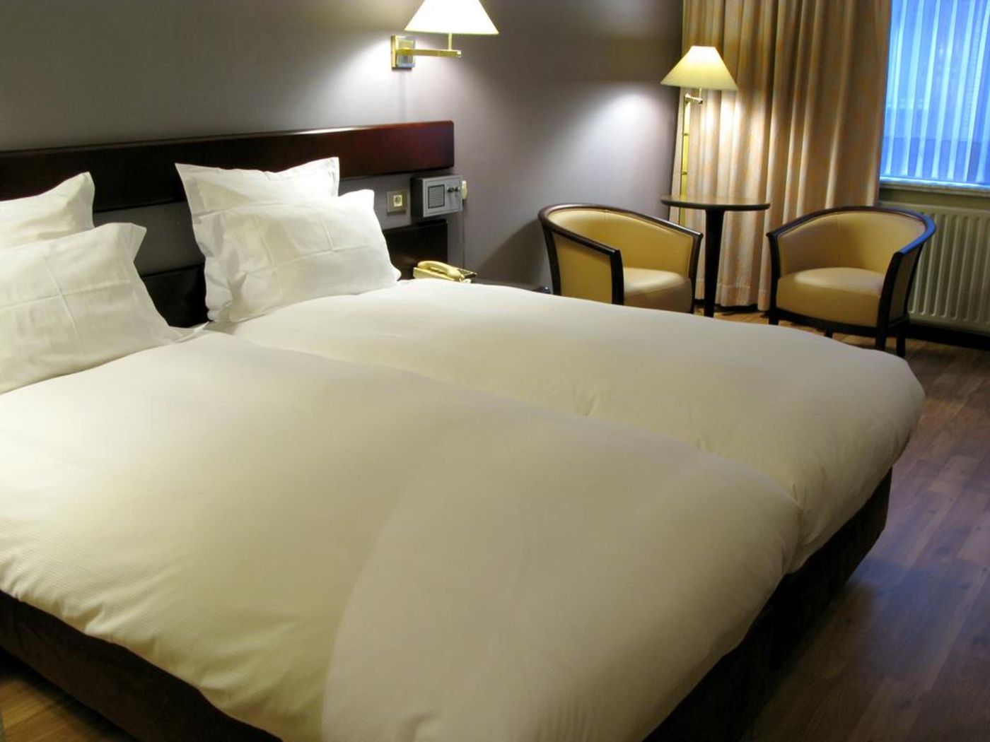 Bedford-Hotel---Congress-Centre-General-view-9