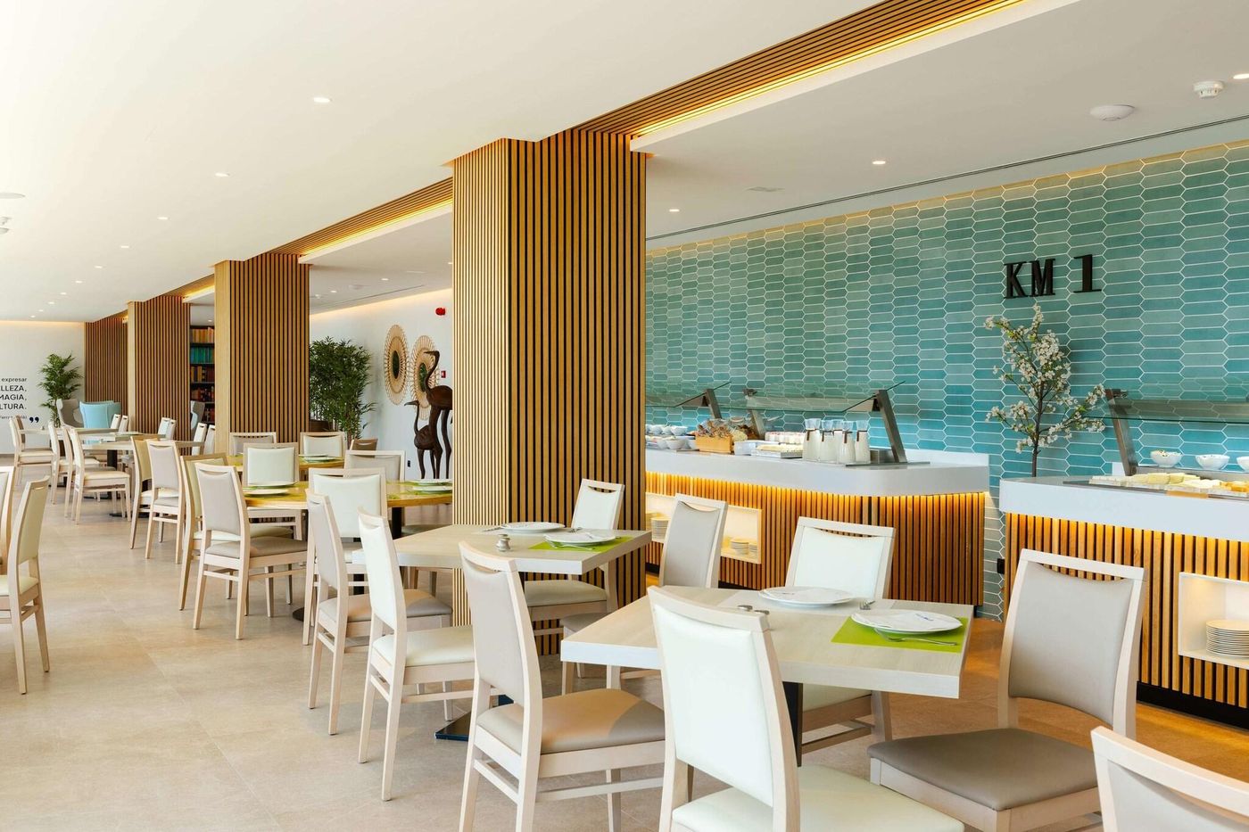 THB-Los-Molinos-Class-Restaurant-44