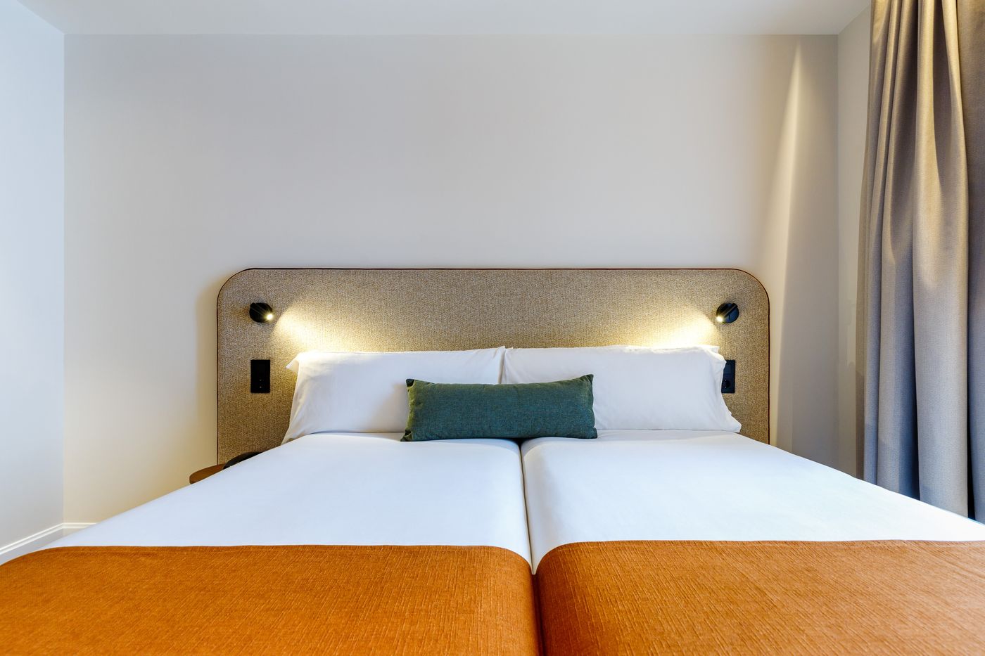 Petit-Palace-Puerta-del-Sol-Room-38