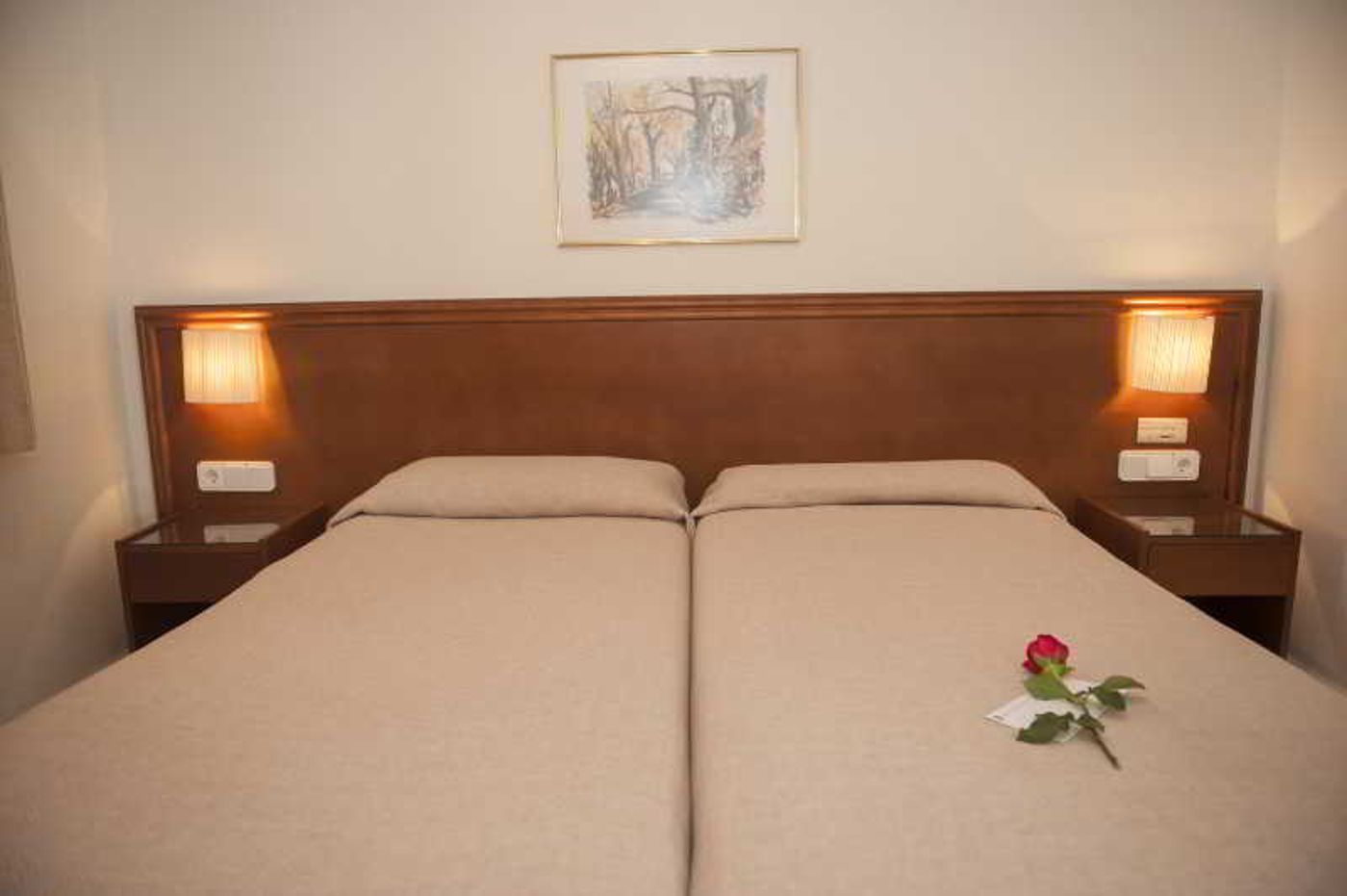 Lloyds-Beach-Club-Room-26