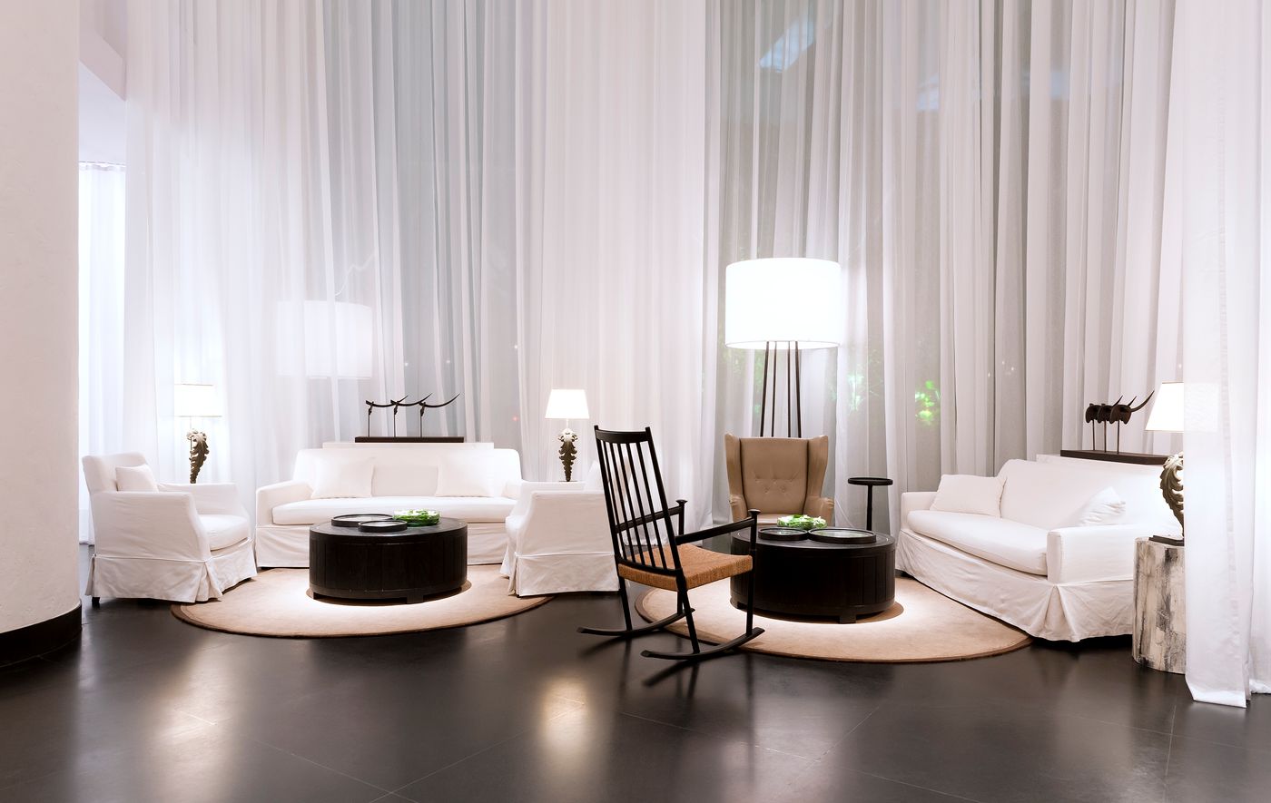 Pullman-Bangkok-Hotel-G-Lobby-17