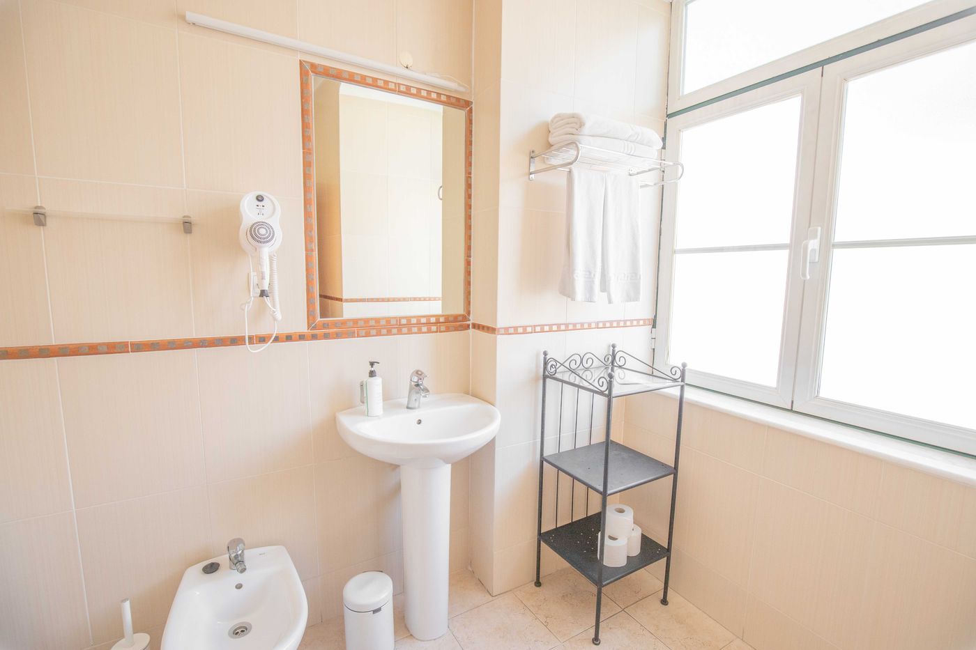 Residencial-Alcobia-Room-32