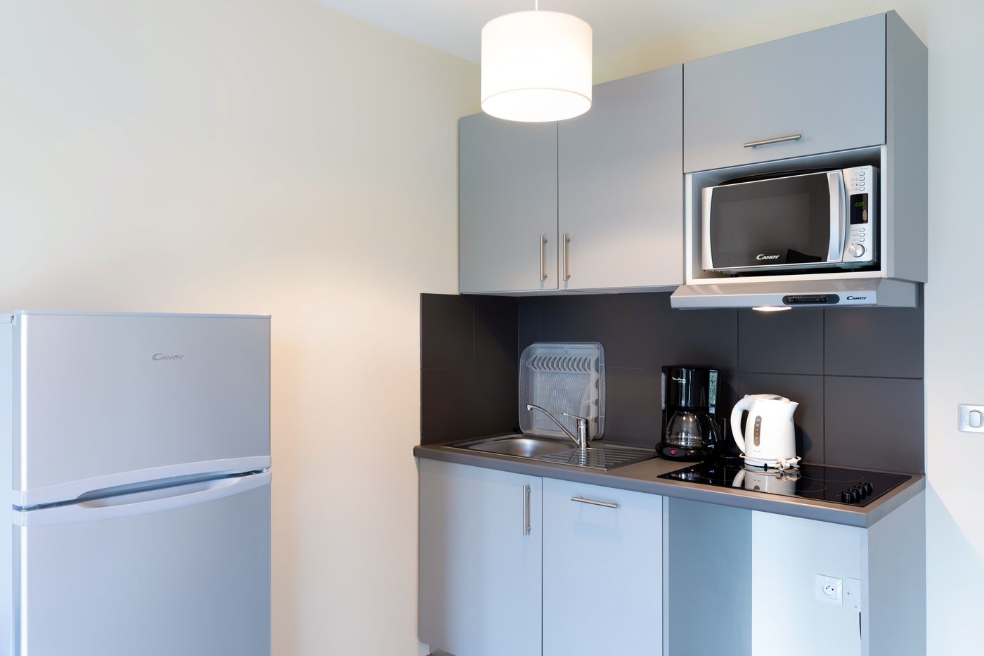 SOWELL-RESIDENCES-Les-Perles-de-Saint-Tropez-Room-27