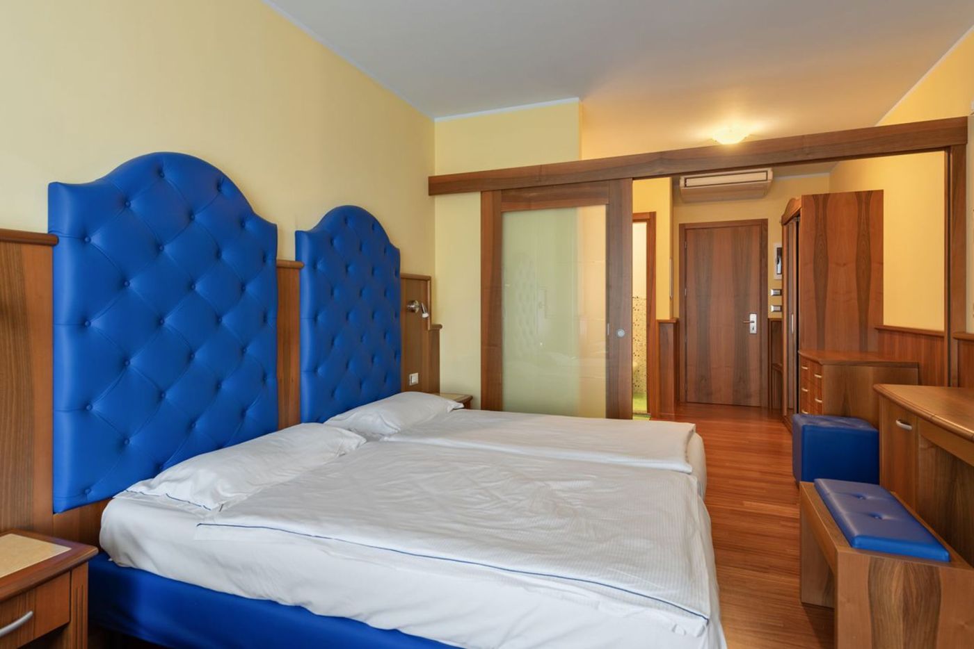 Hotel Internazionale-Italy-Torri del Benaco (VR)-Room-5
