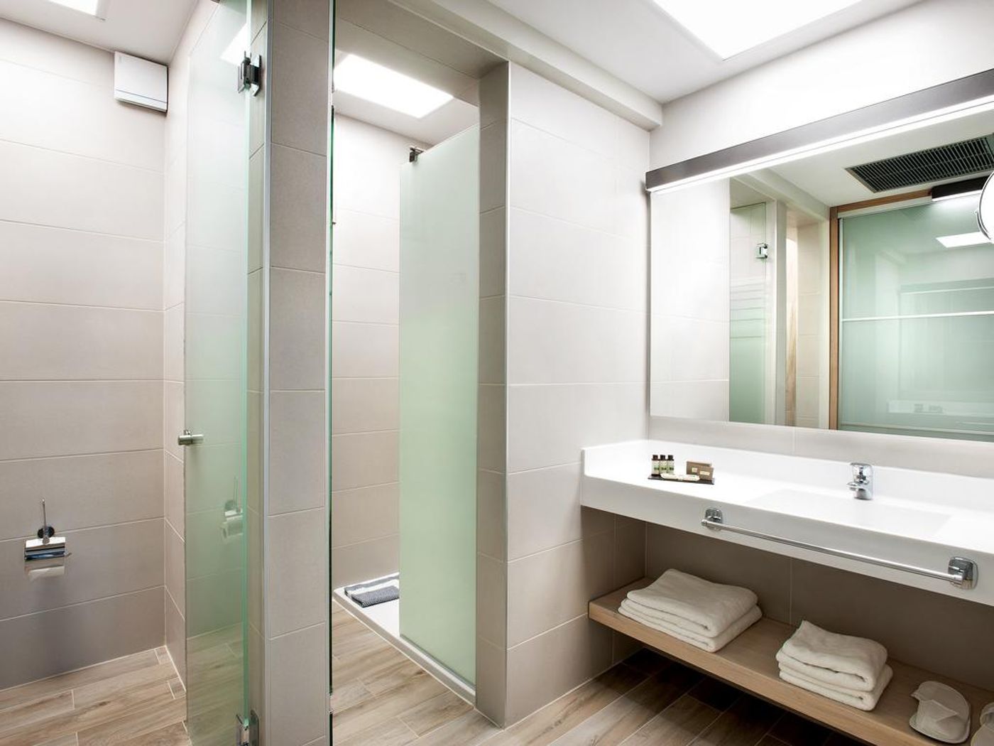 Blue-Dolphin-Room-28