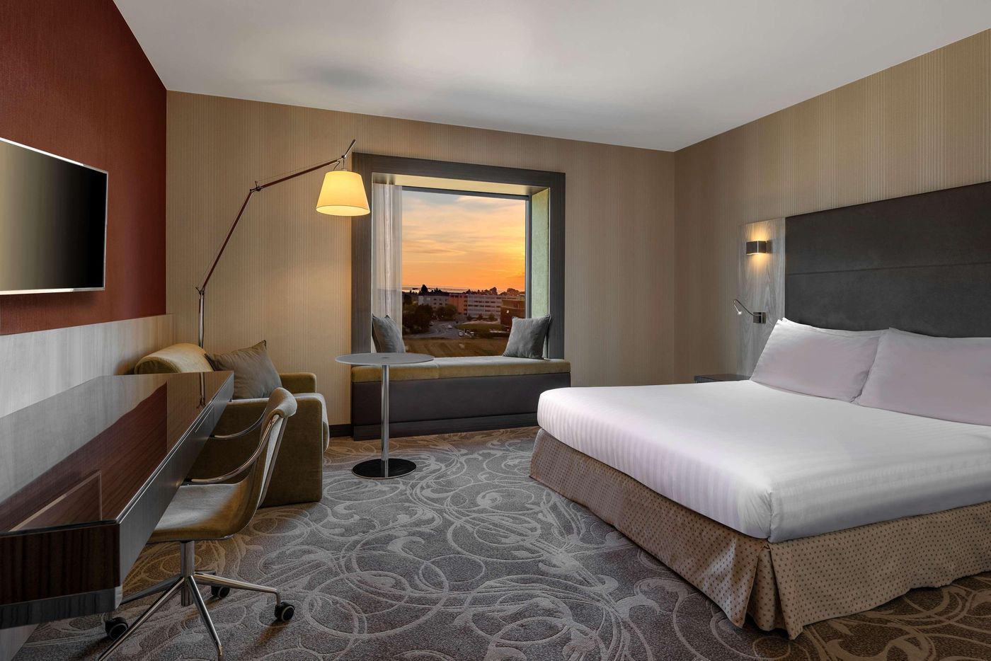 Hilton-Geneva-Hotel---Conference-Centre-Room-34