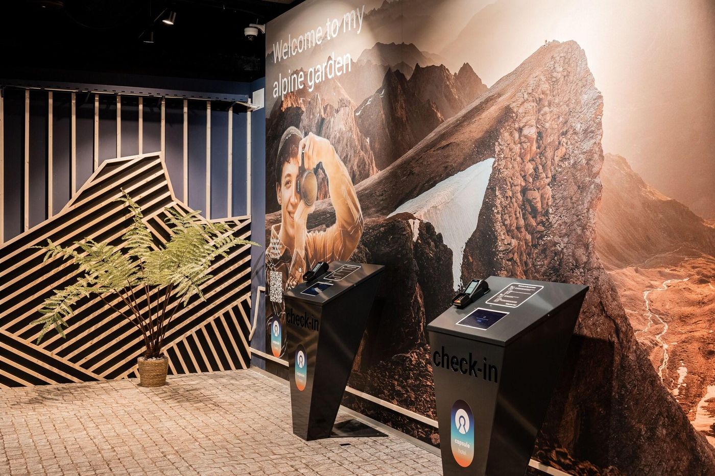 Capsule Hotel - Alpine Garden Zurich Airport-Switzerland-Kloten-Lobby-7