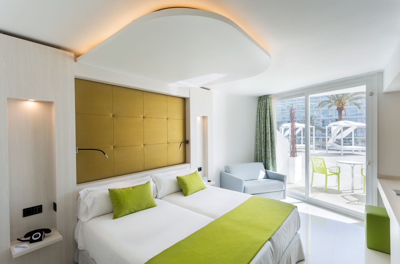 The-Ibiza-Twiins-Room-25